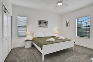 4 habitaciones, tabla de planchar con plancha, wifi y ropa de cama 