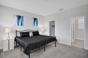 3 bedrooms, iron/ironing board, WiFi, bed sheets