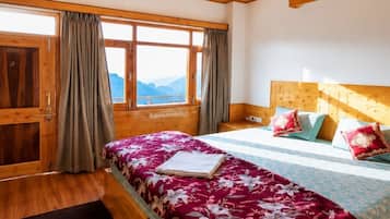 Superior Studio Suite, Balcony, Mountain View | Desk, laptop workspace, free WiFi