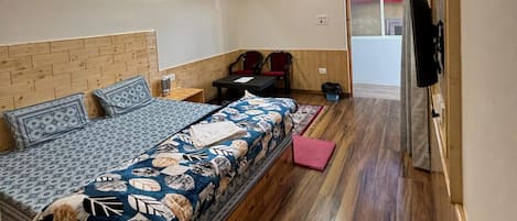 Luxury Room, Balcony, Mountain View | Desk, laptop workspace, free WiFi