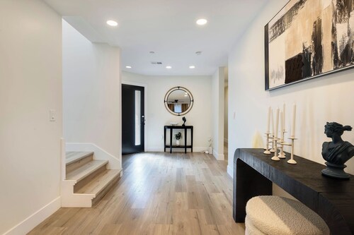 Charming 4-bedroom house with mini putt and WiFi in fabulous San Jose