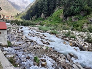 View from property - Grey Walls Mountain Huts & Cottages (Balakot)