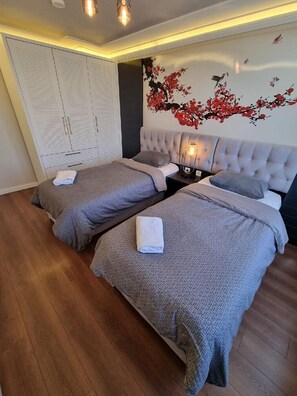 2 bedrooms, iron/ironing board, WiFi, bed sheets