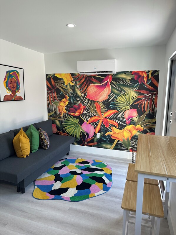 Smart TV - Charming 1-bedroom apartment with AC, WiFi in Heart of Miami (Miami)