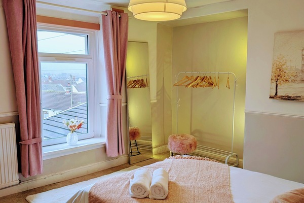 3 chambres, fer et planche Ă repasser, lit parapluie, Wi-Fi gratuit