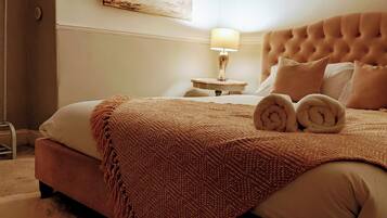 3 bedrooms, iron/ironing board, travel crib, free WiFi