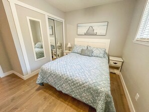 3 bedrooms, free WiFi, bed sheets, wheelchair access