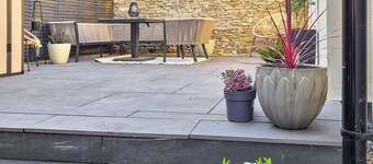 2 bedroom accommodation in Lechlade, The Cotswolds