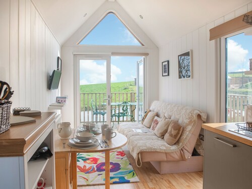 1 bedroom accommodation in Lifton