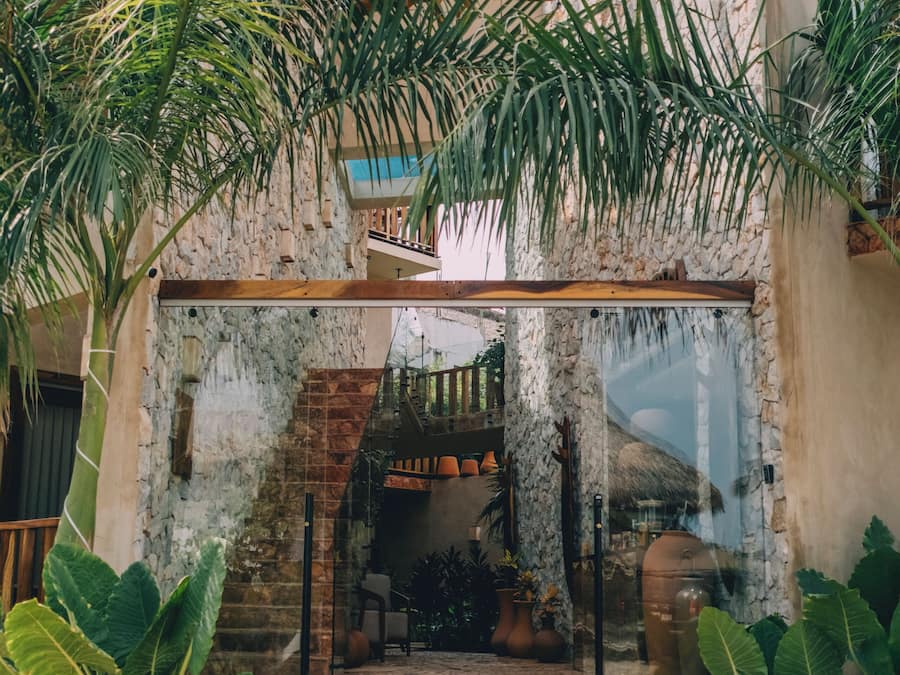 Fachada de la propiedad