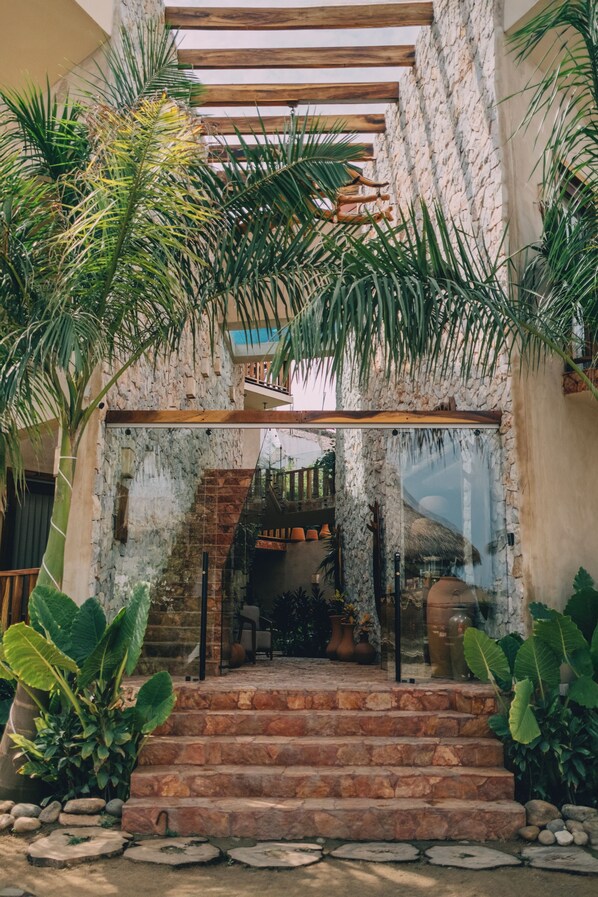 Front of property - Mantra Hotel Boutique (Brisas de Zicatela)