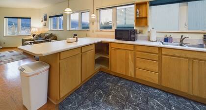 Downtown Ocean view Apt, next to Cruise Ship Docks