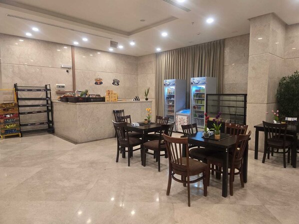 Restaurant - Wahdat Khair Hotel (Makkah)