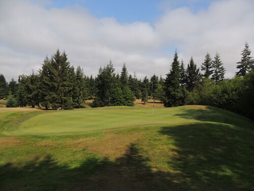 Welcome to Mayberry in the Pacific Northwest with WiFi access! Next to Aberdeen.