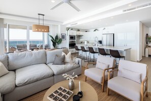 Télévision, chaîne hi-fi