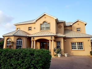 Exterior - Casa de Bells 3 (Patricks Island)