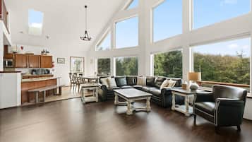 Smart TV, fireplace, DVD player, table football