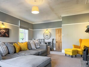 Fireplace - Cracken Cottage - UK48297 (Chinley)