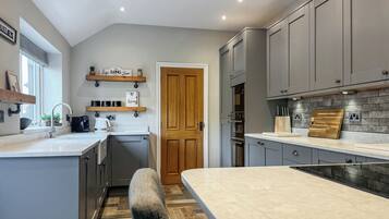 Dishwasher, highchair