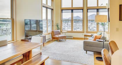 Custom Harborside Loft In the Heart of Ketchikan