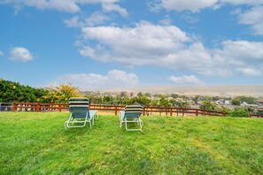 Property grounds - Hot Tub & Sweeping Views: Apt in Clarkston! (Clarkston)