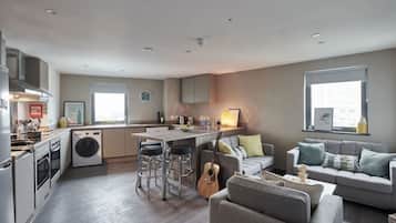 Single Room, Non Smoking | Shared kitchen