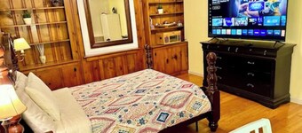Private, Charm, & Unique Stay


