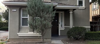 Comfortable Room in  San Jose with TV, WiFi, mini-fridge,Coffe maker, microwave