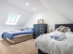 4 Schlafzimmer, kostenloses WLAN, Bettwäsche