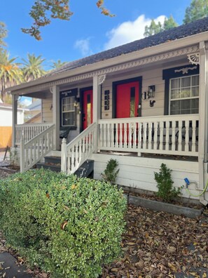 Exterior detail - Midtown Gem: 1BR Duplex Near Ice Blocks and Top Restaurants! (Sacramento)