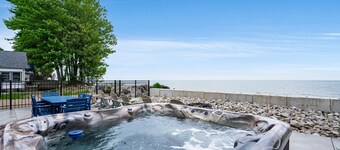 Hideaway on Cedar Island