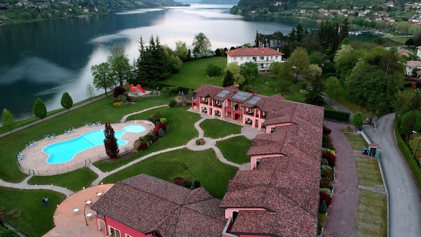 Unclassified image, 1 of 164, button - Spacious Apartment in Idro With Shared Pool (Idro)