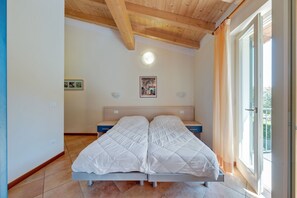 7 chambres, ameublement personnalisé, draps fournis