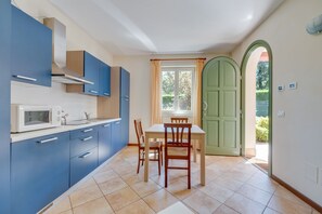 Cuisine privée | Réfrigérateur, micro-ondes, cafetière/bouilloire
