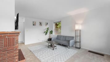 Classic Apartment, Patio | Living area