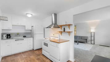 Appartement Classique, patio | Cuisine privée | Bouilloire électrique