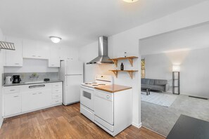 Classic Apartment, Patio | Private kitchen | Electric kettle - Greenwood's Wildflower Glow WalkScore 81 (Seattle)