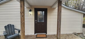 Exterior detail - Mountain Laurel Cabin at Hunting Creek Hideaway (Thurmont)