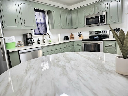 Flexible Bed Layout • Fenced Yard • Ft. Campbell