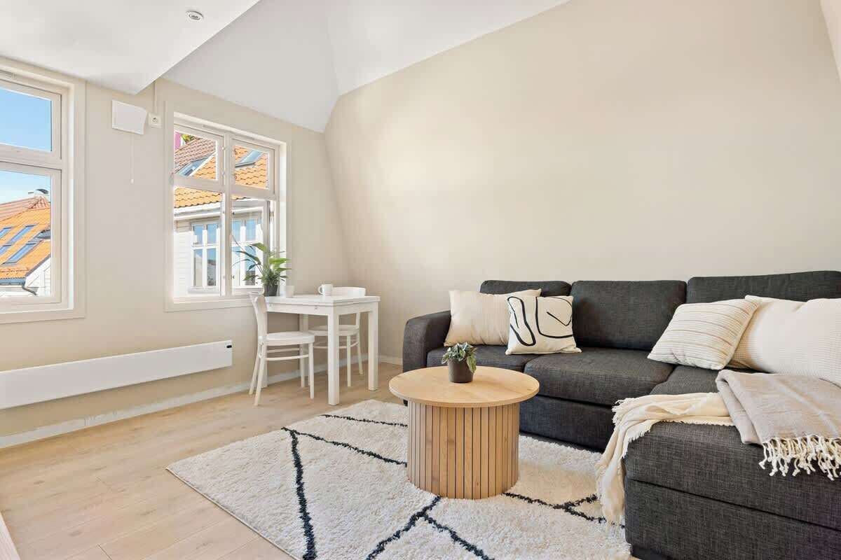 Live In A Postcard L 300 M To Bryggen L Value - Bergen, Noruega