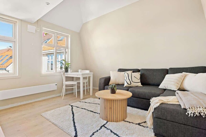 Live In A Postcard L 300 M To Bryggen L Value - Bergen, Noruega