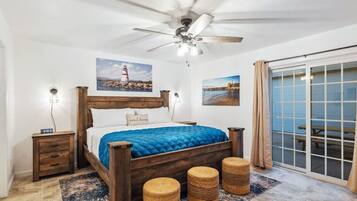 5 bedrooms, desk, iron/ironing board, travel cot