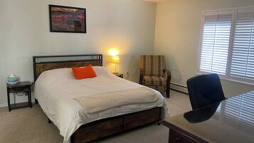 3 عدّة غرف نوم ومكتب ومكواة/لوح كي وواي فاي