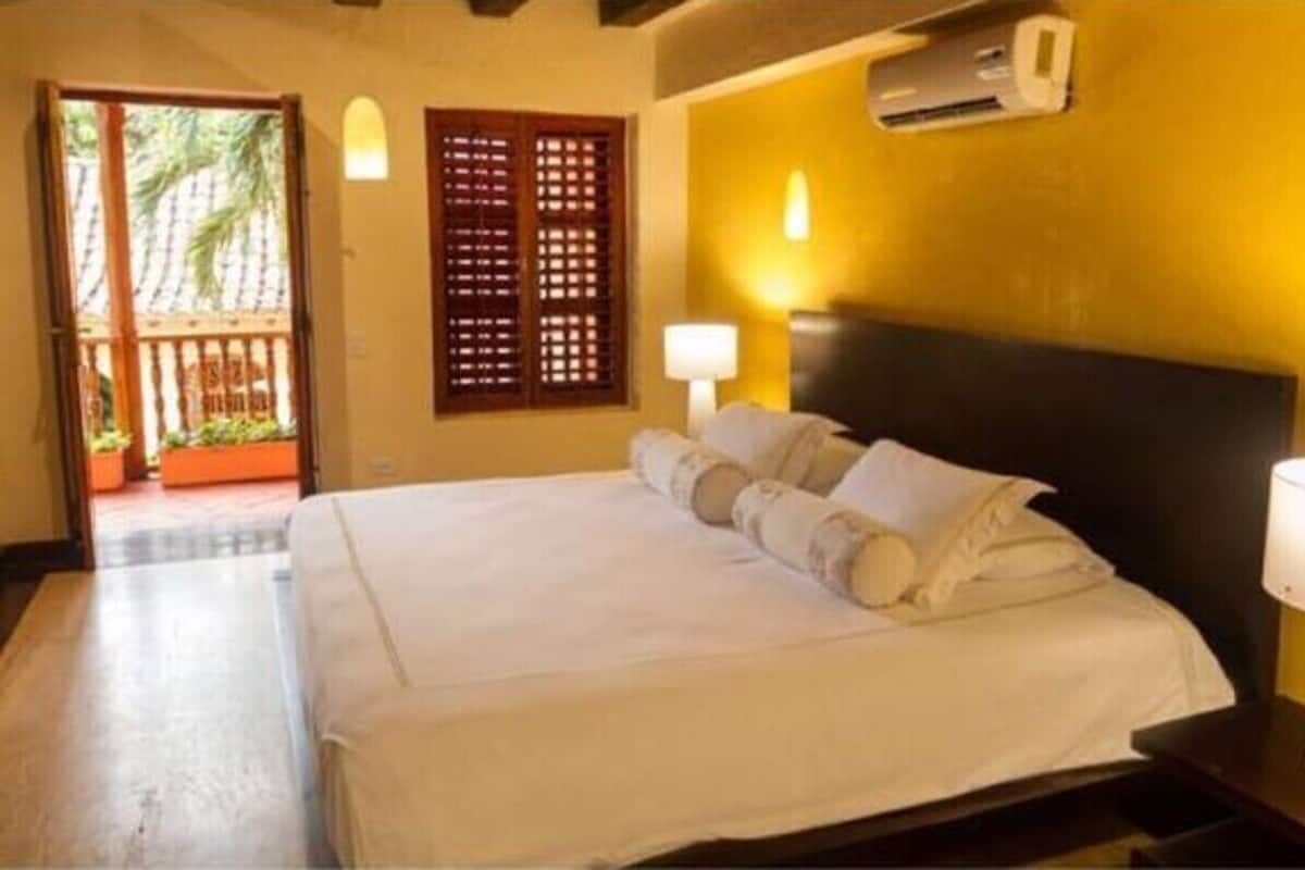7 slaapkamers, hypoallergeen beddengoed, een kluis op de kamer