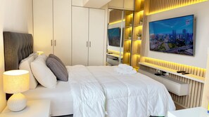 2 chambres, bureau, fer et planche à repasser, Wi-Fi gratuit