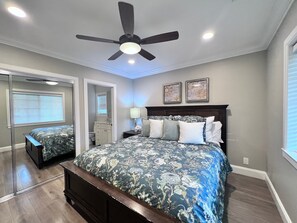 House, Multiple Beds, Pool Access, Pool View (Destination #34)