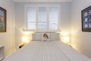 2 bedrooms, iron/ironing board, travel cot, free WiFi