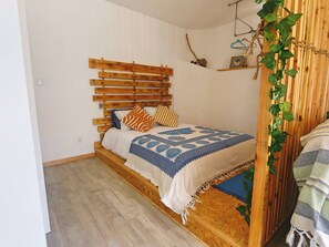 WiFi, bed sheets - Lizandro´s  Pé  n' Areia (Mafra)