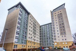 Front of property - Student Only Buchanan View (Glasgow)