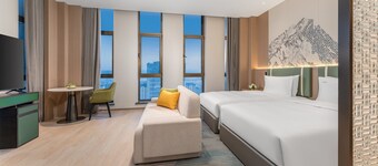Holiday Inn Liaoyuan City Center by IHG
